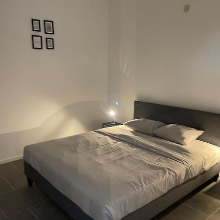 Station 171 Bruxelles-Charleroi-Airport Apartment Ngoại thất bức ảnh